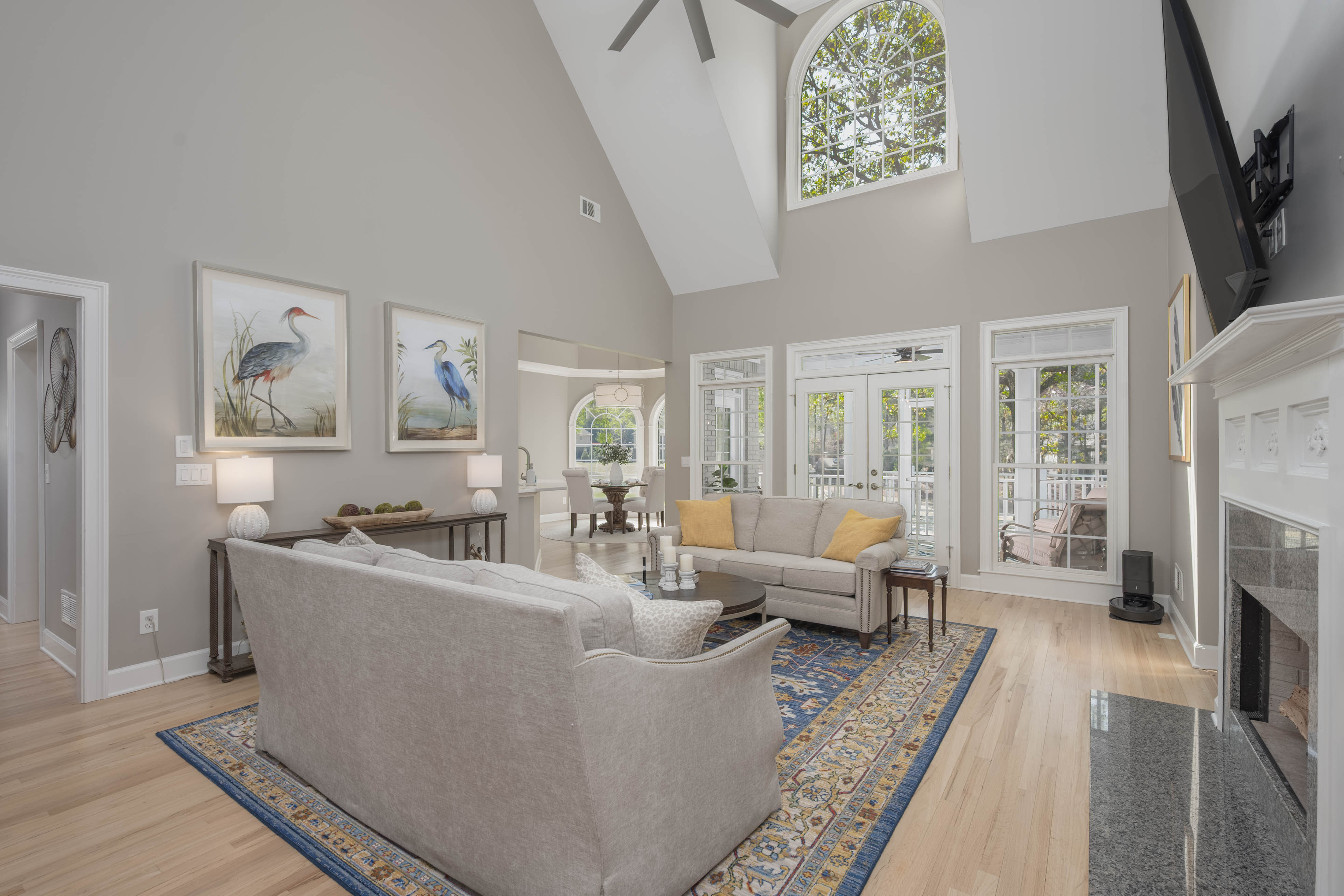 1021 Ridge Terrace image 10